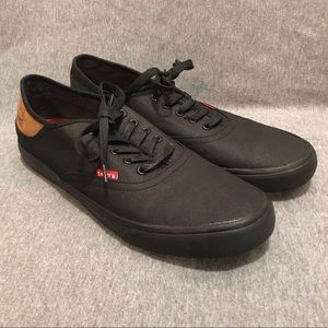 Levi’s Comfort Black Sneakers